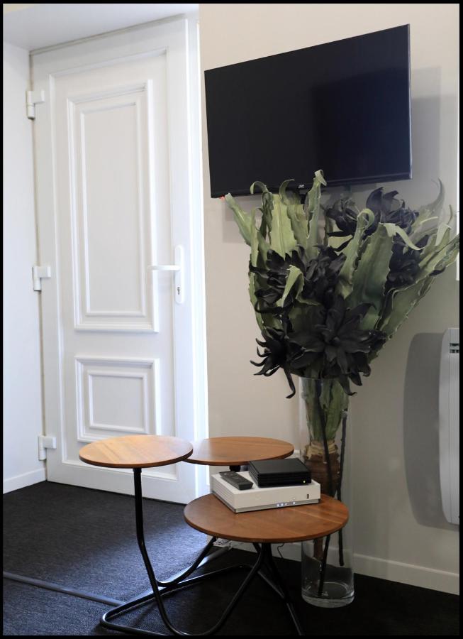 Leden Apartment Lissieu Exterior foto